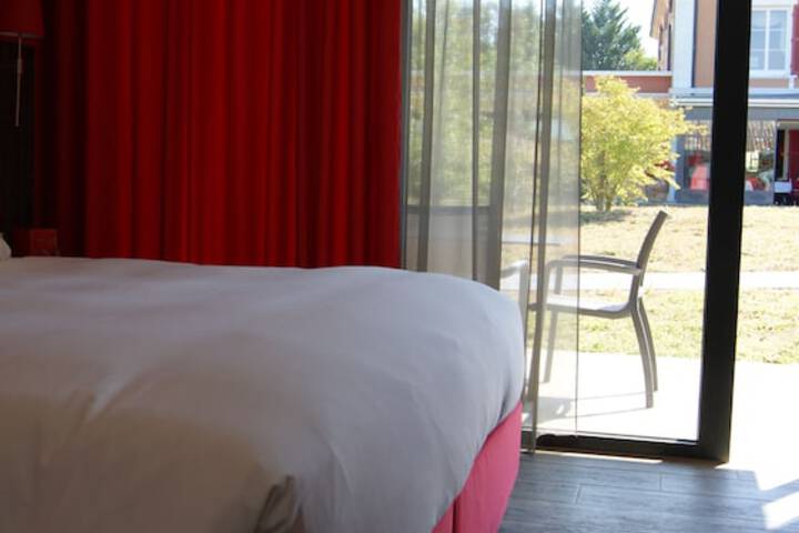 Room 7 of 38
