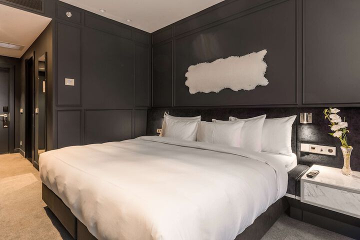 Room 16 of 280