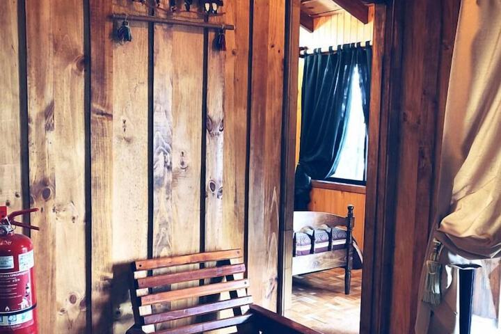 Room 18 of 90