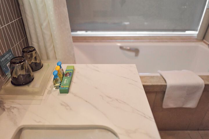 Room amenity