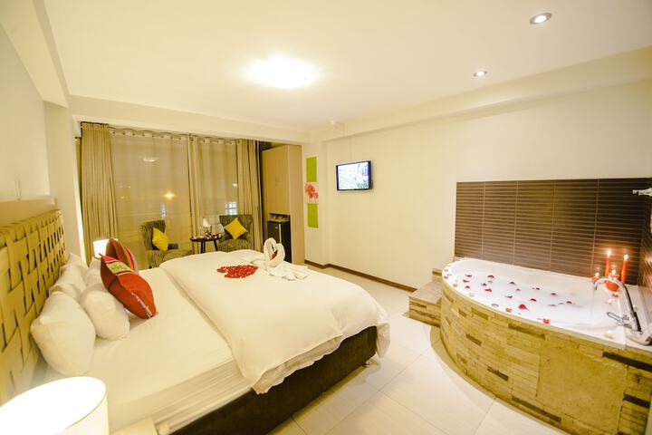 Room 30 of 68