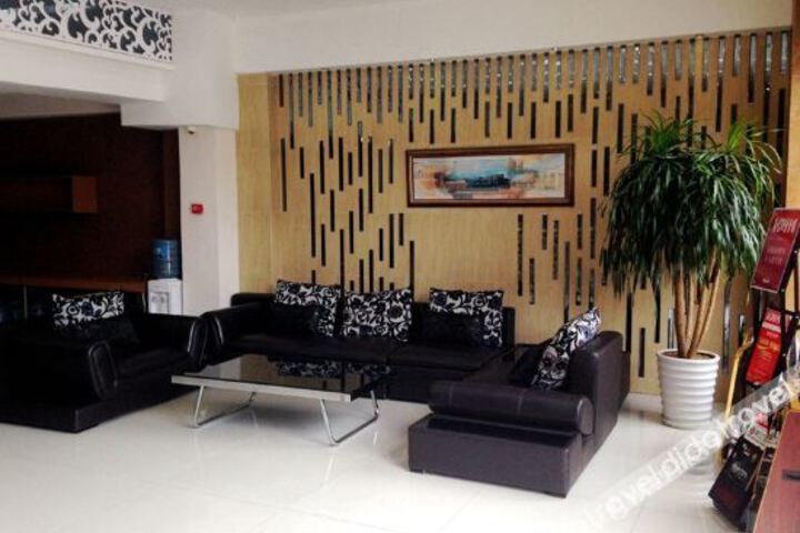 Hotel Interior 4 of 20