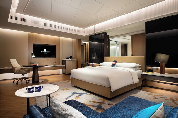 Room 27 of 118