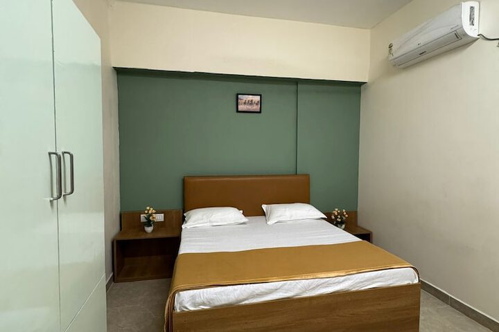 Room 5 of 23