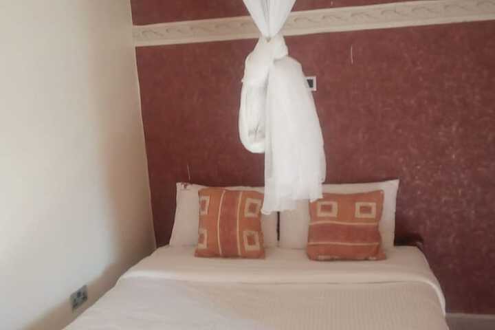 Room 3 of 15