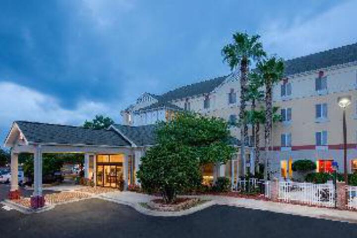 Hotel 13 of 33