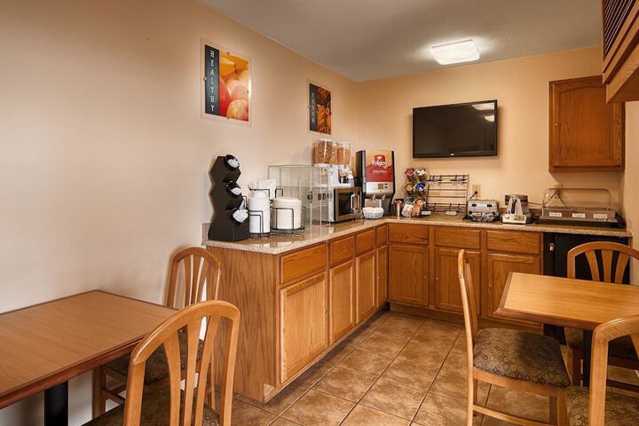 Breakfast/Coffee Service 42 of 46