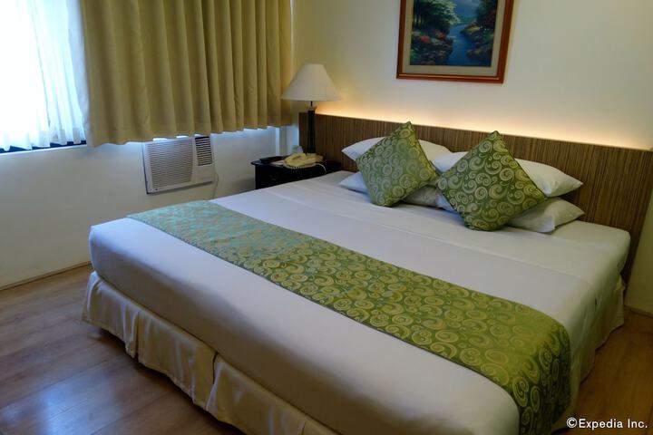 Room 12 of 44