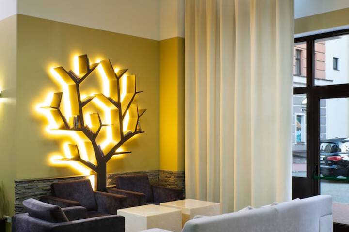 Hotel Interior 4 of 91