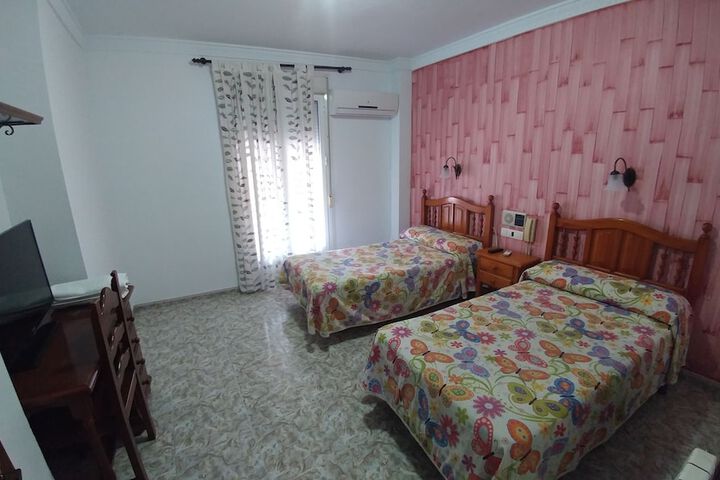 Room 9 of 43