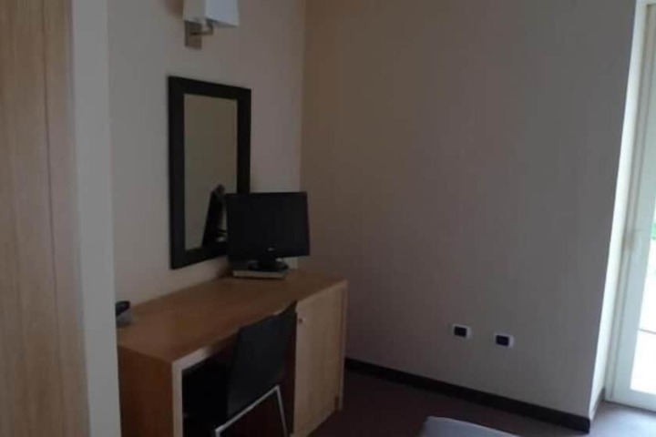 Room 17 of 60