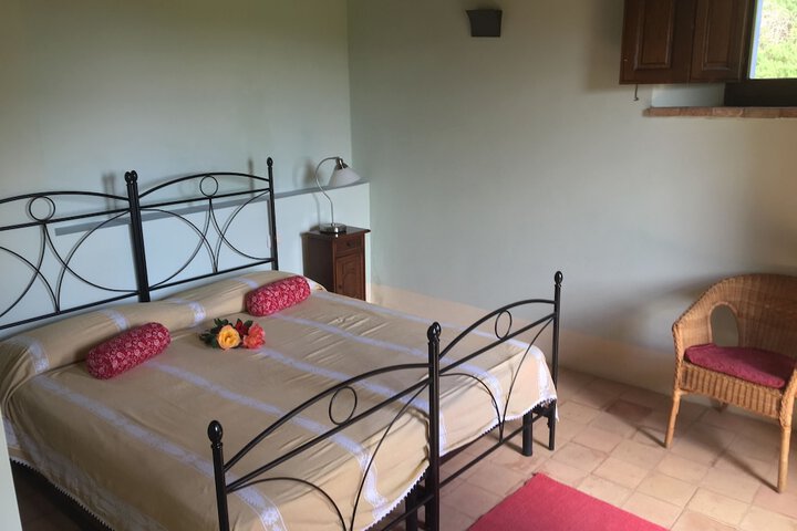 Room 6 of 51