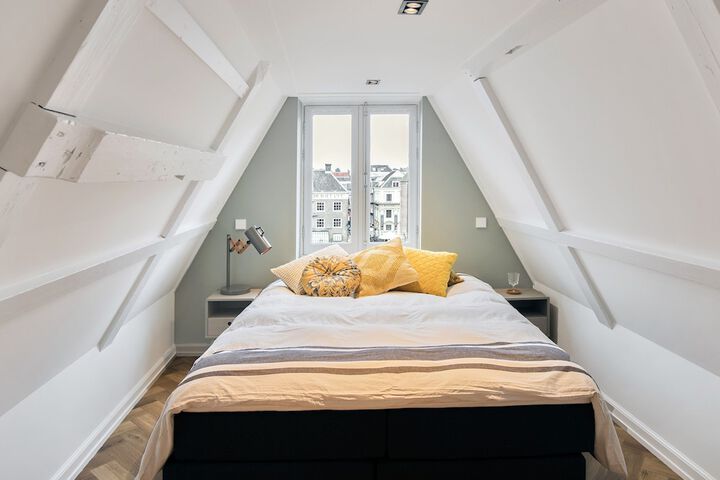 Room 3 of 33
