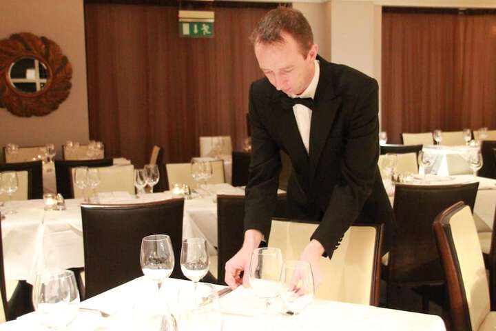 Dining 27 of 45