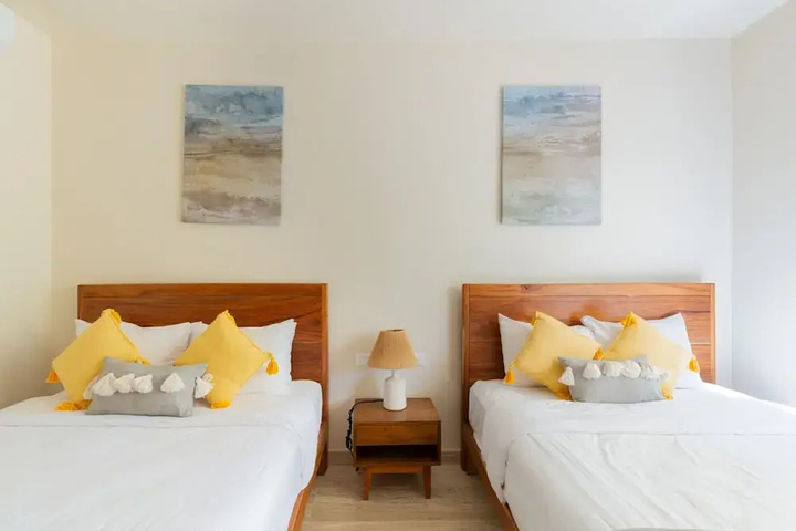 Room 3 of 22