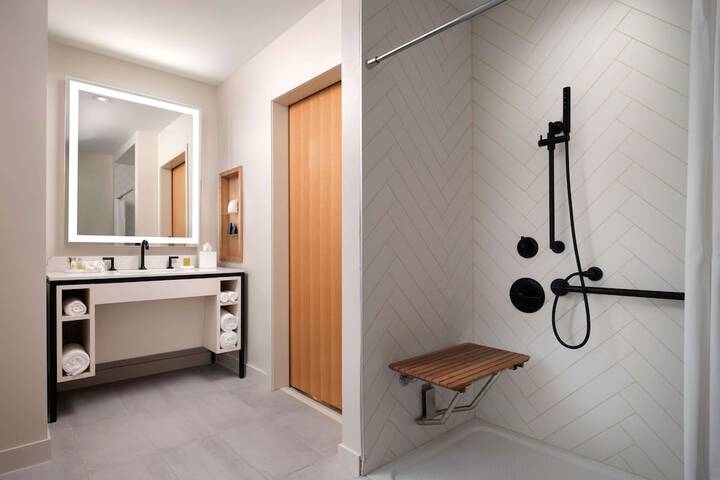 Bathroom shower