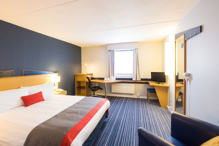 Room 14 of 51