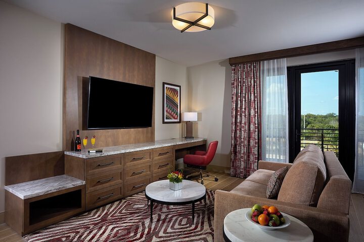 Room 10 of 64