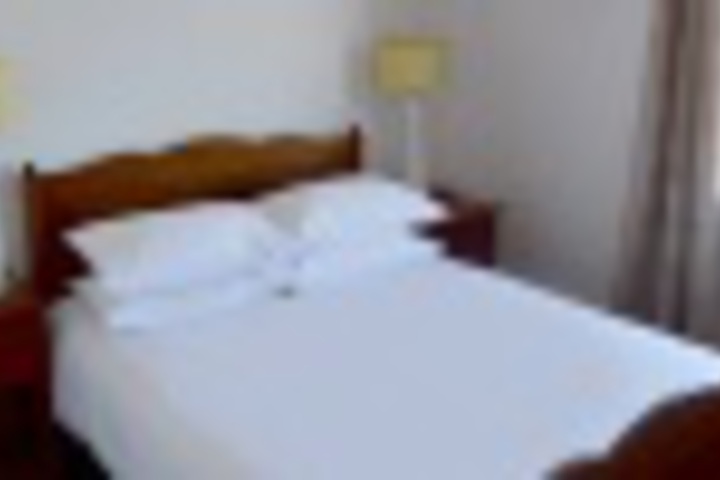 Room 496 of 648
