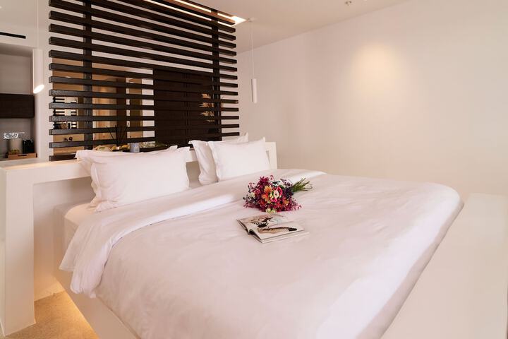 Room 89 of 230