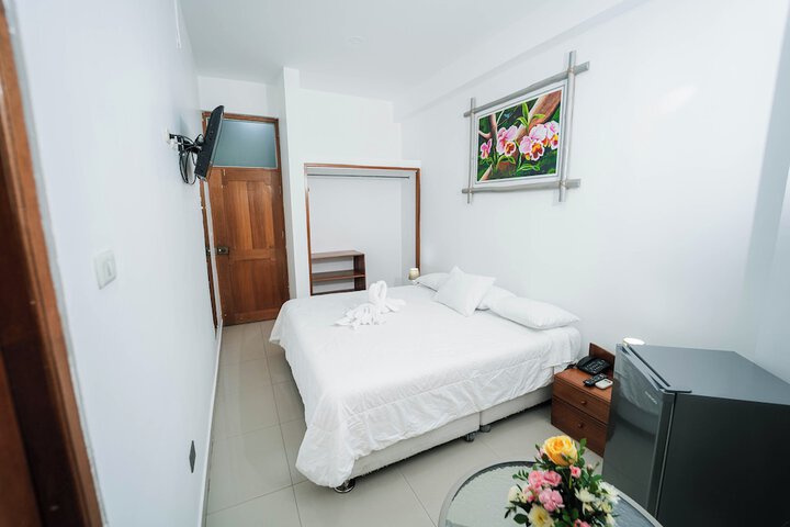 Room 44 of 79
