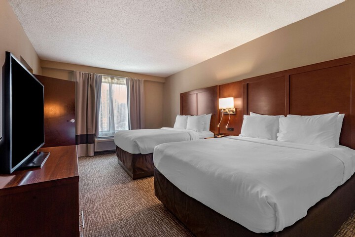 1 King Bed Suite (20 of 30)