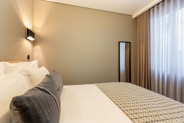 Room 26 of 75