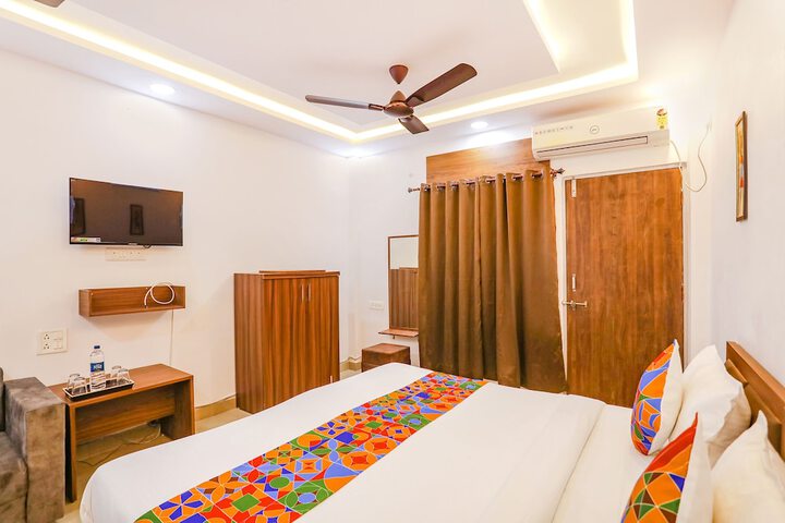 Room 21 of 29