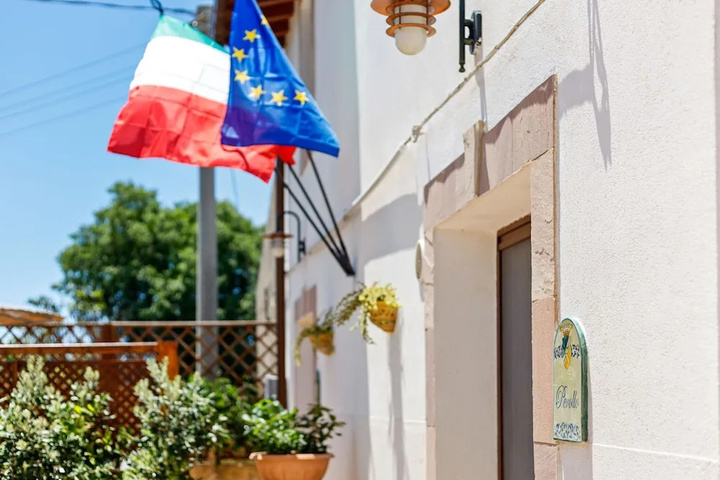 Charming Holiday Home in Sciacca With Swimming Pool