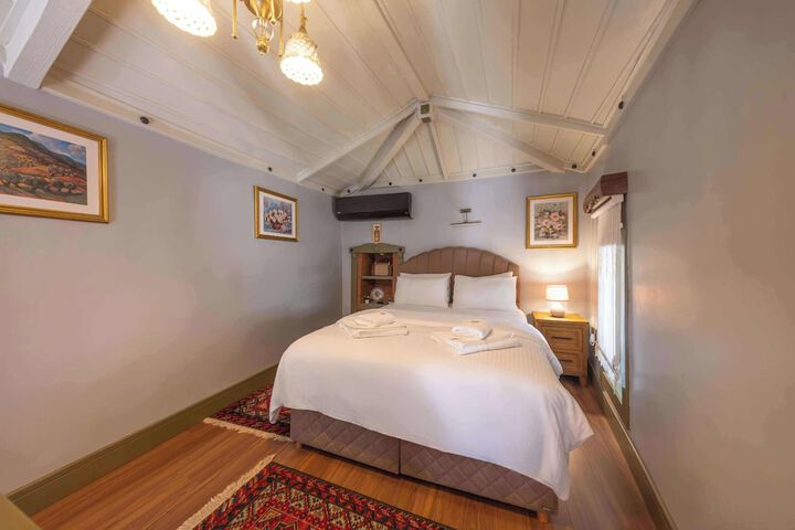 Room 45 of 154