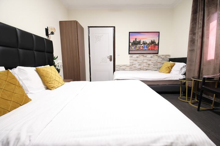 Room 4 of 71