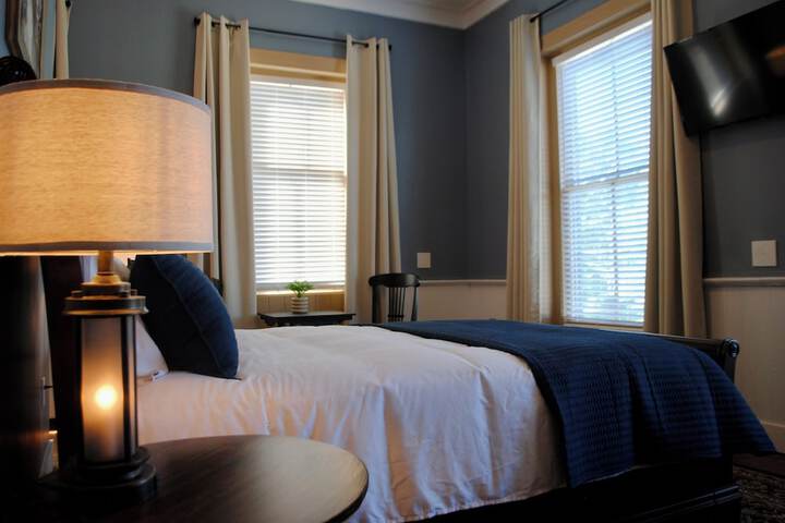 Room 15 of 28