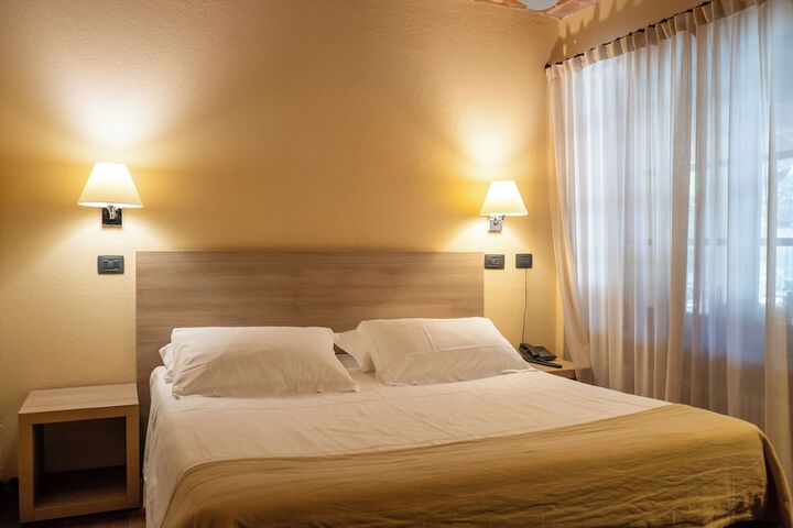 Room 21 of 64