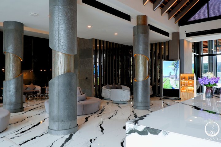 Hotel Interior 11 of 255