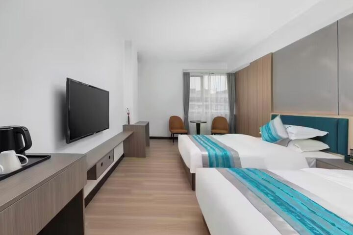 Room 10 of 21