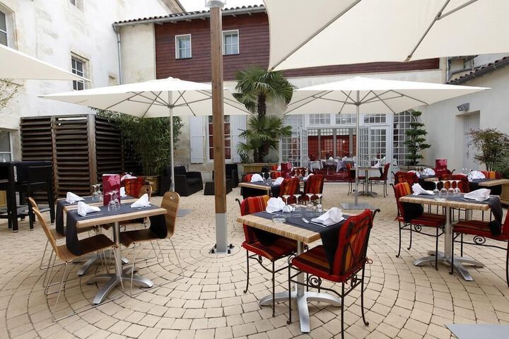 Terrace/Patio 34 of 37