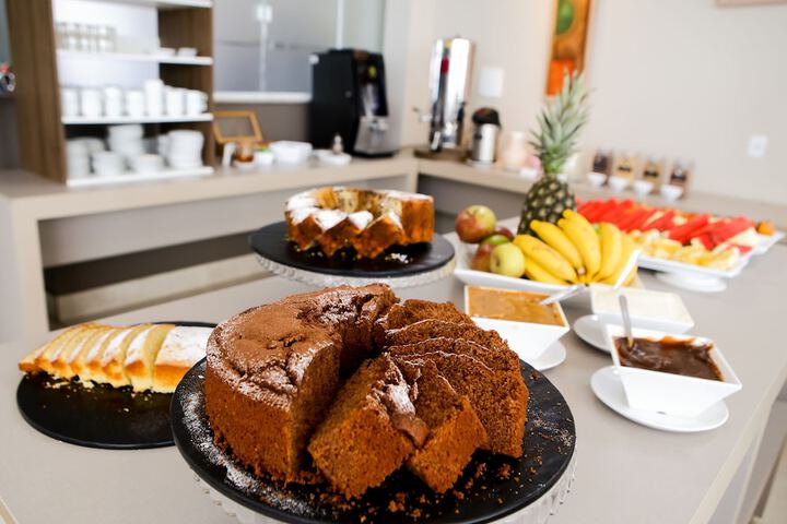 Breakfast/Coffee Service 63 of 80