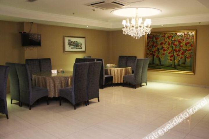 Hotel Interior 9 of 15