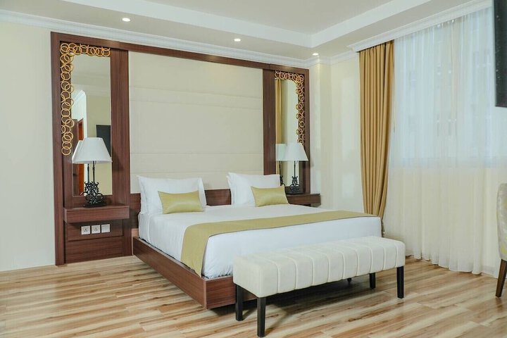 Room 8 of 17
