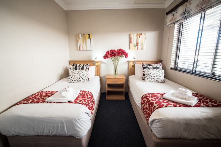 Room 14 of 49