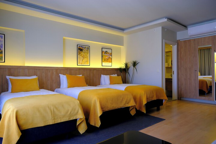 Room 21 of 81