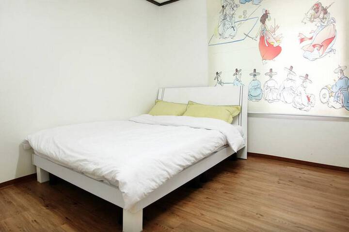 Room 28 of 101