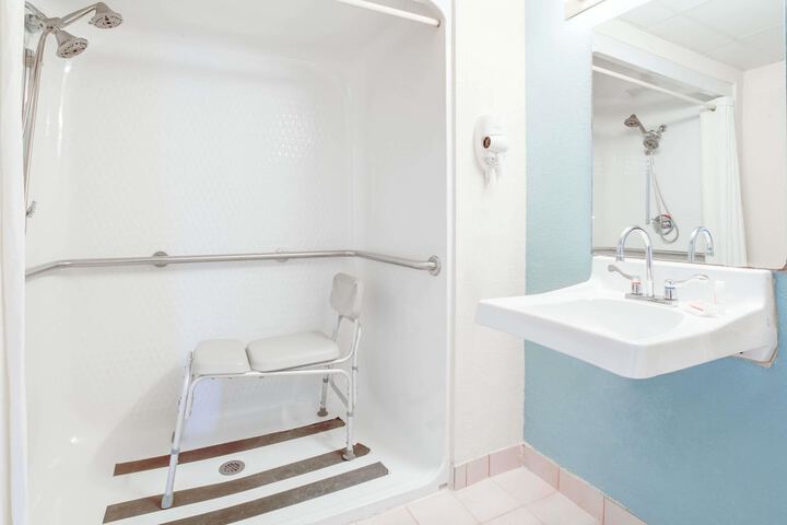 Bathroom shower