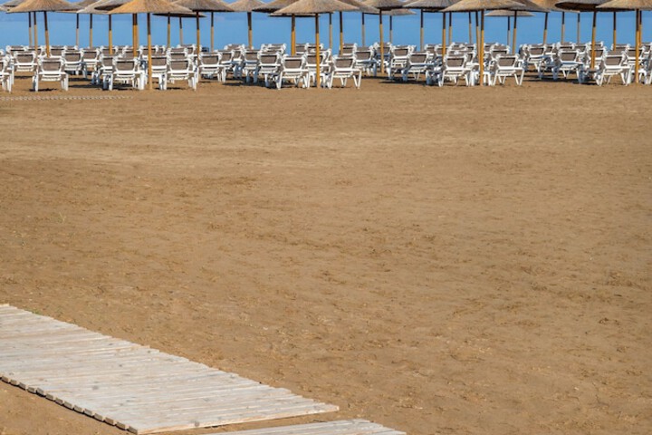 Beach 120 of 143