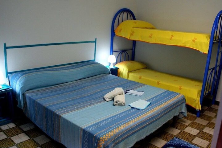 Room 8 of 44