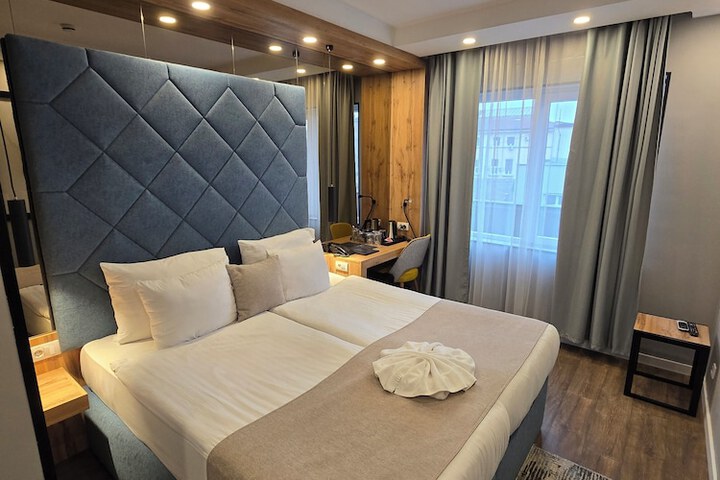 Nobel Gallery Hotel in Belgrade