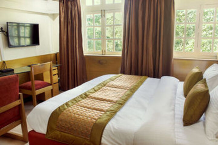 Room 10 of 23