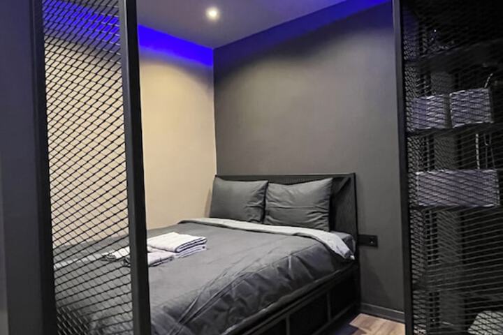 Room 5 of 28