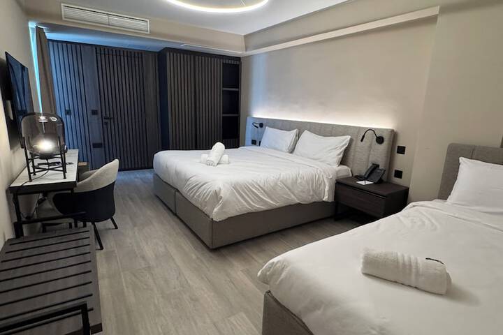 Room 43 of 71