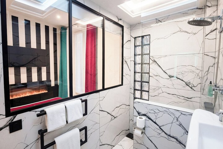Clean Restrooms